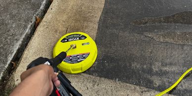 Professional driveway pressure washing service in San Antonio