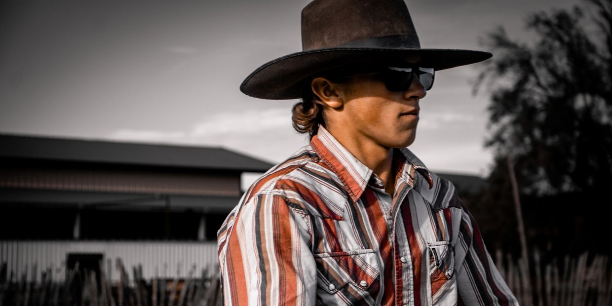 Shadye Primrose Alberta horse trainer.
Colt starting. Alberta horse training.
western horse trainer