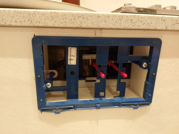 Flush screws adjusted in Ware