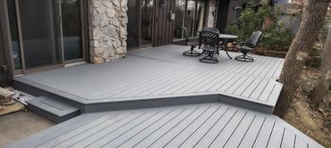 Composite deck in Trex Select Pebble Grey.