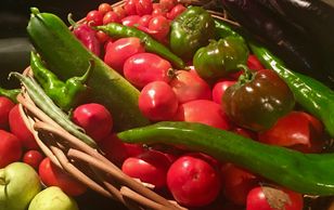 When in season, we offer a wide variety of farm fresh fruits, veggies, and greens direct to the publ