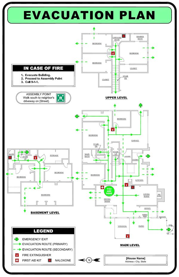 Detailed three-level evacuation plan with routes and safety equipment.