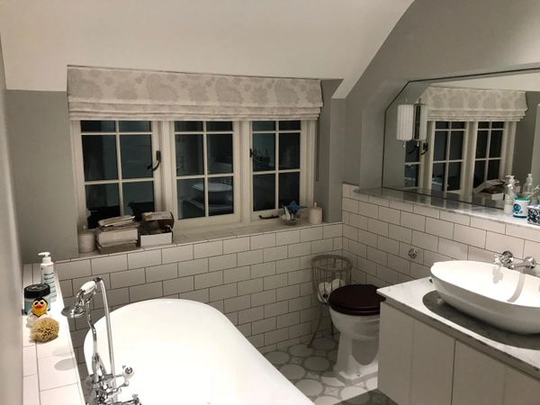 Made to measure roman blind