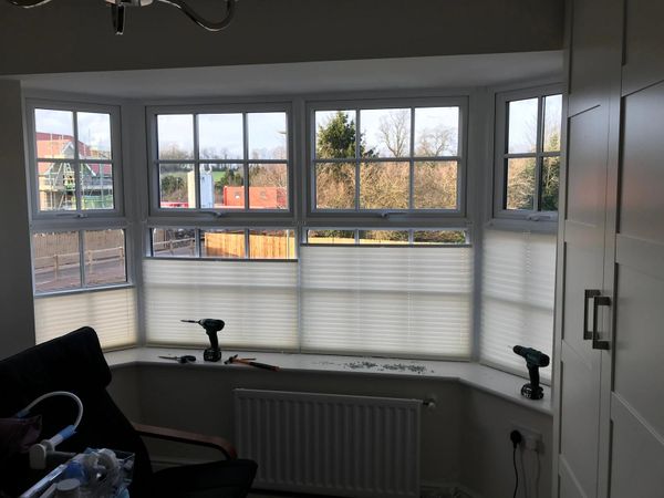 Made to measure pleated blinds