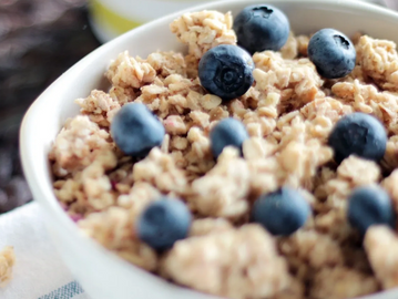 Overnight oats topped with blueberries cereal.