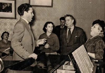 John Athanas with soprano Toti dal Monte at the Tchaikovsky Conservatory—an encounter that reflects