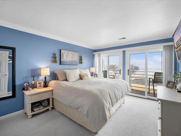 Master Bedroom and Balcony