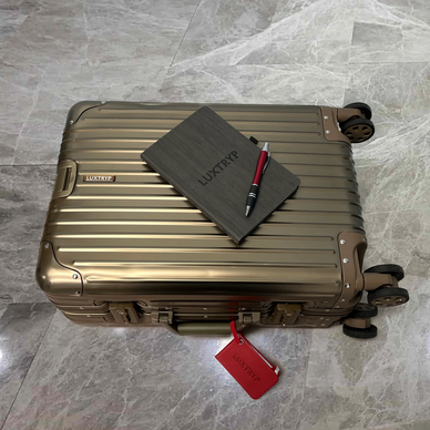 Travel suitcase and travel accessories