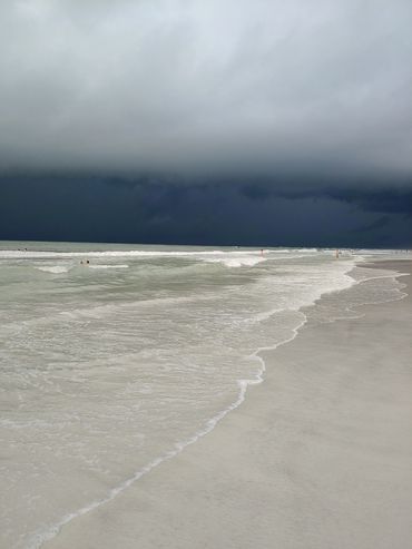 brant-crockett-at-lido-beach-storm-approaches