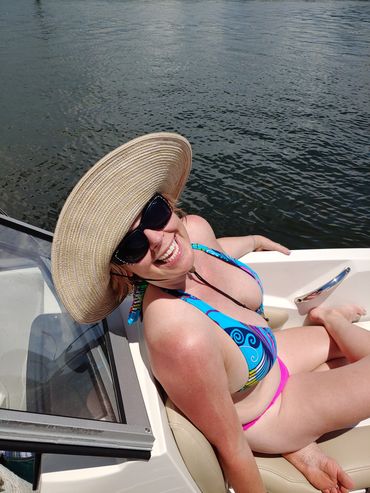 brant-crockett-beautiful-girlfriend-always-smiling