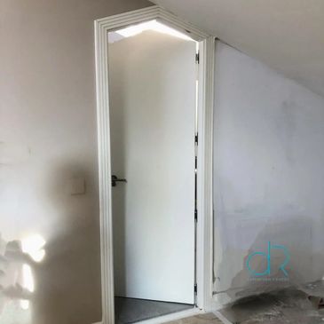 Puerta para zona abuhardillada