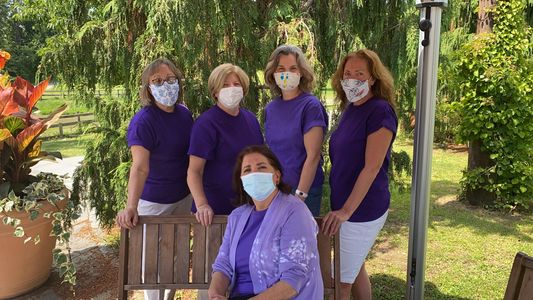 Elissa with her team