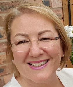 Deborah Udakis has a wealth of experience and knowledge having over 40 years in early years.