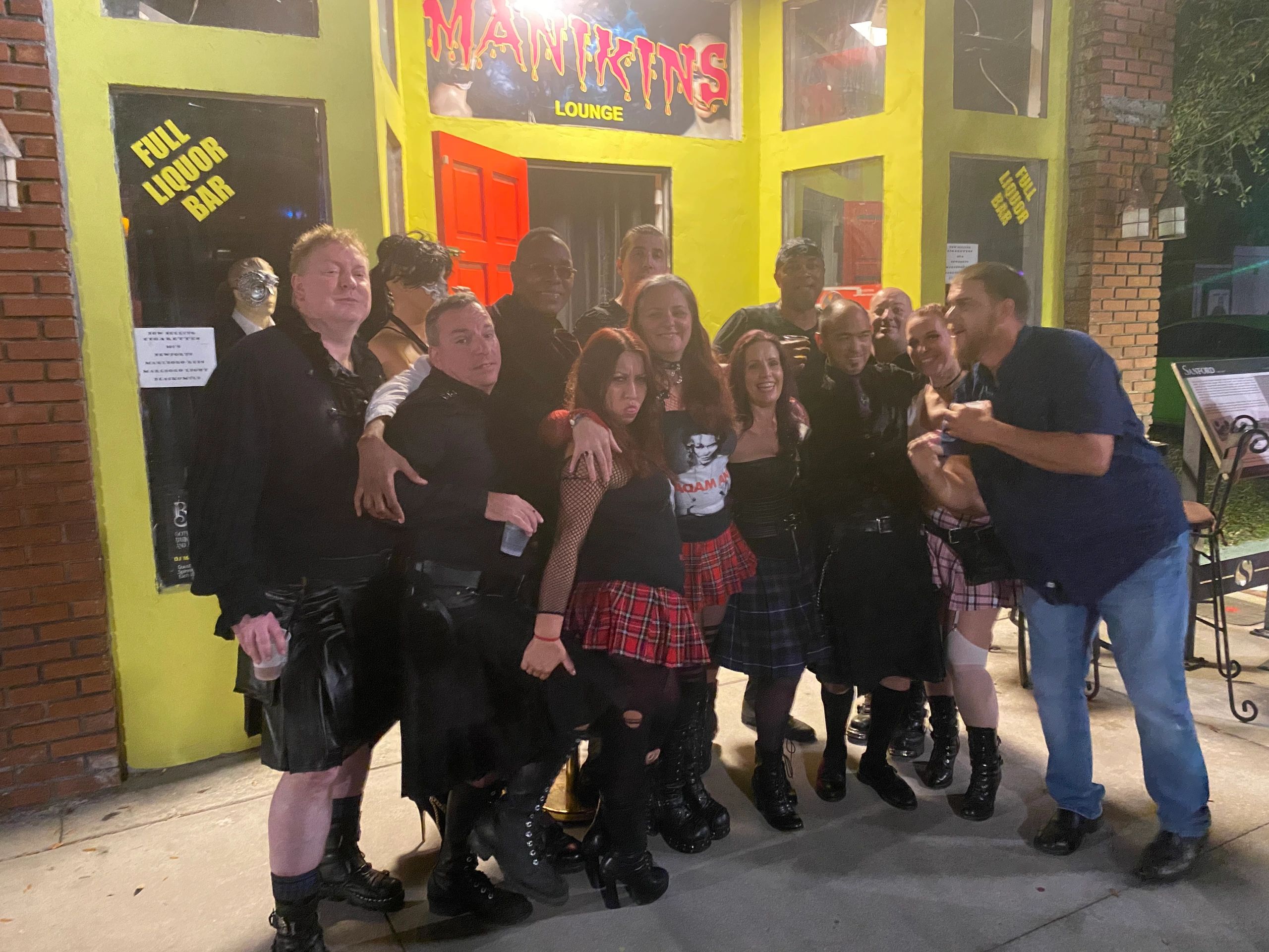 The Manikin Lounge Nite Club, Bar, Lounge Bar