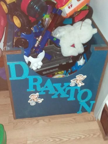 TOY BOX
CAN BE PERSONALIZED
