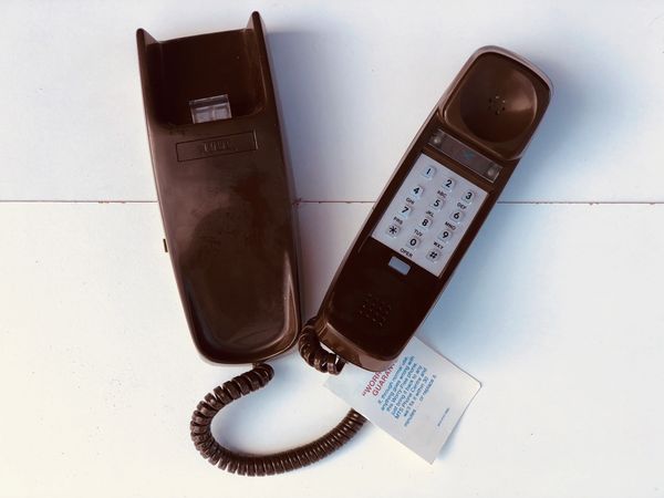 a 1980 northern electric trend line phone