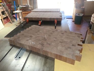 Client: RJ Smith
Manhattan Beach, CA 90266
End Grain FAS Walnut