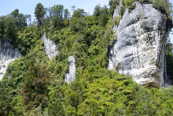 Limestone Cliffs at Charleston, just 5 minutes from Beaconstone...