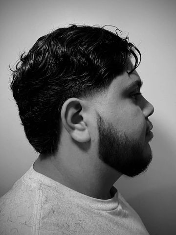 Side taper with a line up on the back.