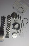 Maintenance service, test movement, clean contacts, new cell fitted, case and bracelet ultrasonicall