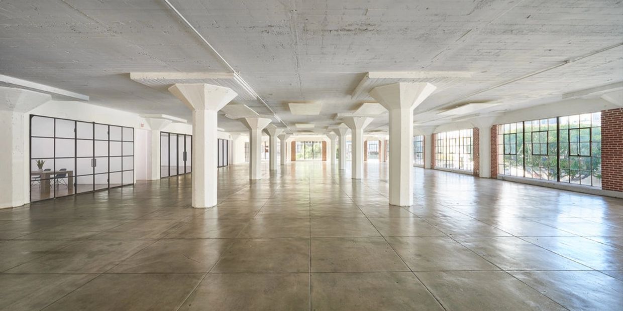 The Hudson Loft has incredible open space that is fully customizable to meet your needs.