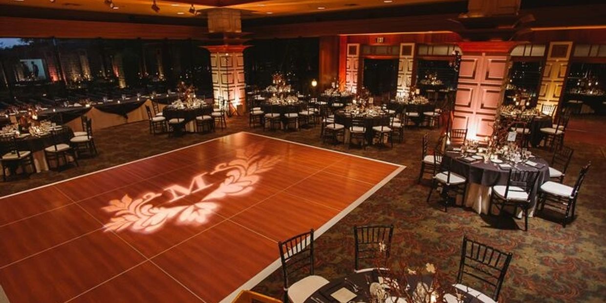 Dove Canyon Courtyard is a romantic venue that includes amazing outdoor features.