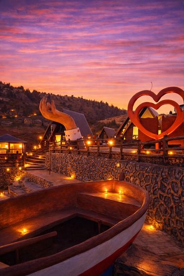 OSB Bungalow romantik gün batımı manzarası kalp heykeli ve özel konsept alan