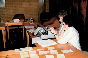 Art & Craft Fair at Parabanks 21/11/1982 Cataloguing Pauline Miller, Desi Lacrombe