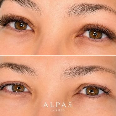 Natural full set eyelash extensions on hazel eyes