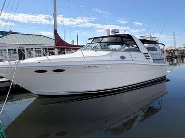The best time on the water with a bathroom to relaxed & enjoy