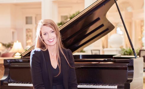 Ann Thorsen-Moran is an enthusiastic piano teacher with diverse experience in music performance and 