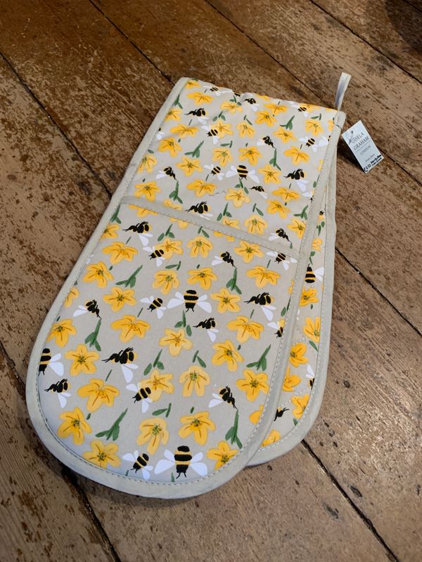 Bee oven gloves