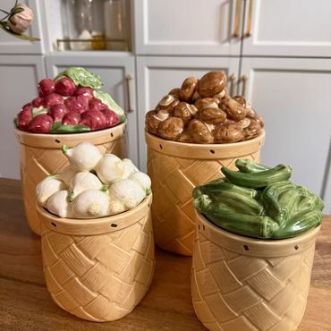 Majolica style veggie canister set