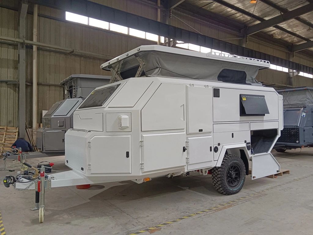 Iron Grid Tank with rooftop tent opening