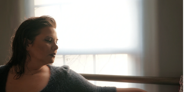 sounds 
alongside raw and confrontational lyrics about