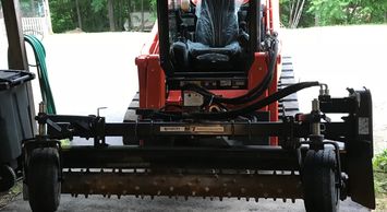 This 7 foot Harley Rake is great for prepping gravel driveways & grading for lawn installations.
