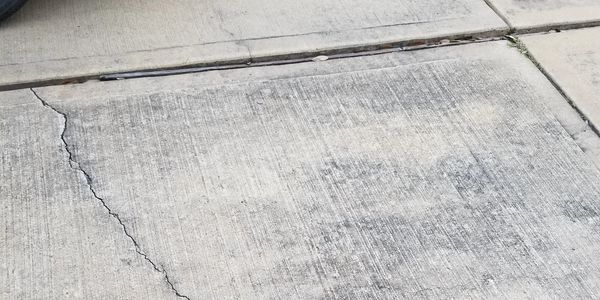 Driveway repair cracked slab