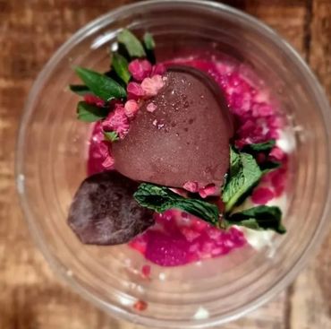 Cheesecake cup, covered strawberry