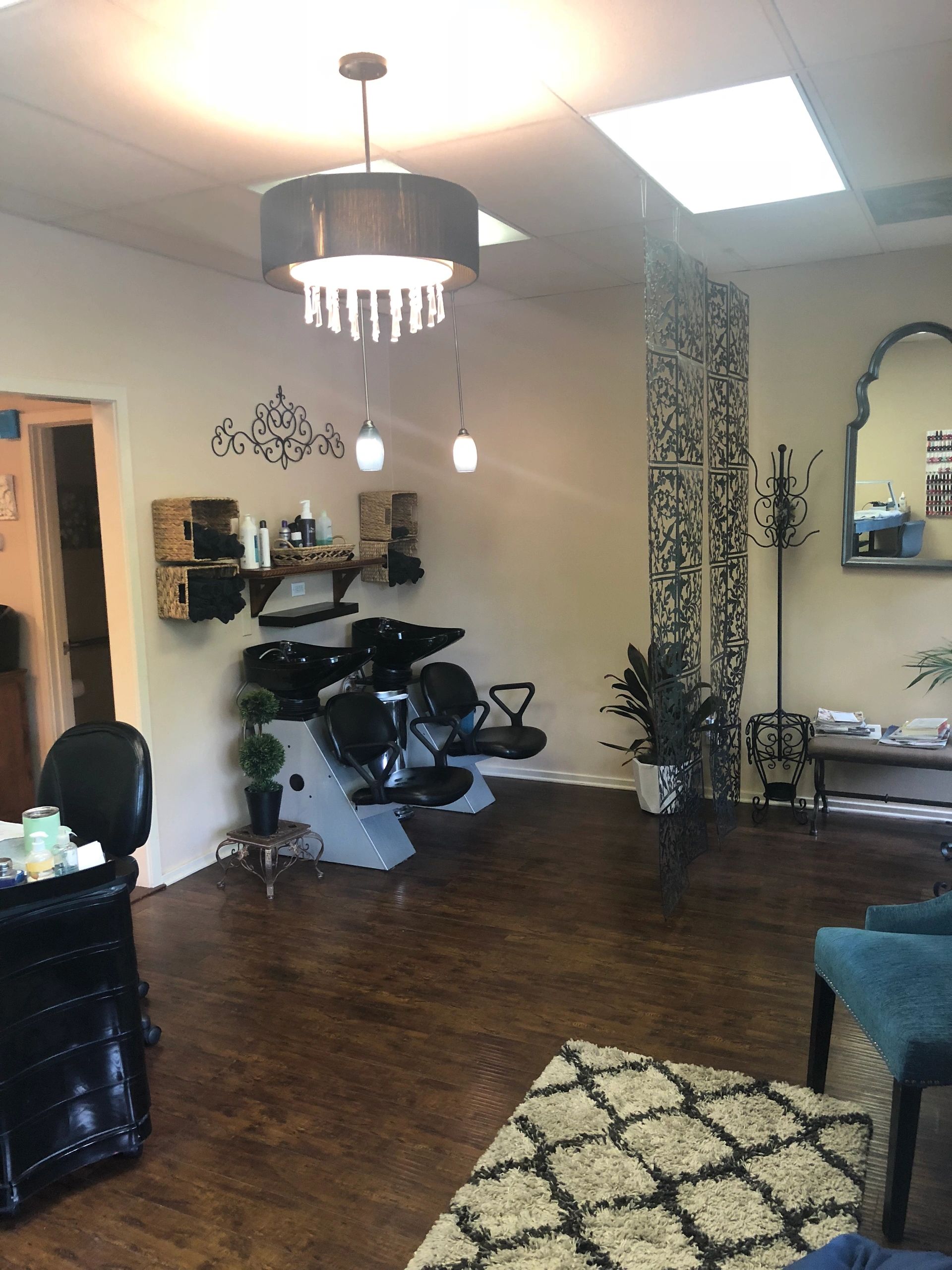 Blades Salon in Hilton Head Island, South Carolina Blades Salon