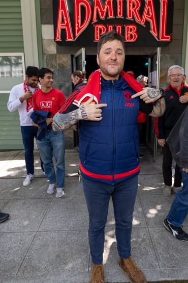 Watch Manchester United in Seattle at Admiral Pub