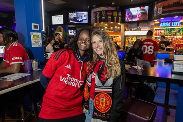 Watch Manchester United in Seattle at Admiral Pub