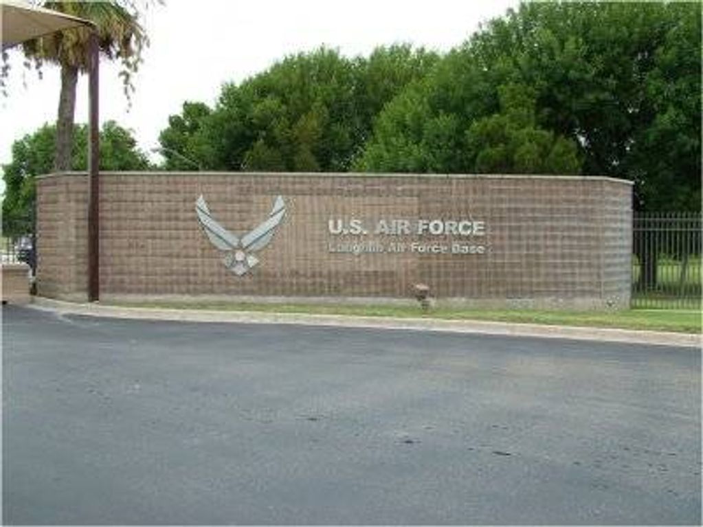LAUGHLIN AIR FORCE BASE
DEL RIO, TX
Air Education Training Building renovation
