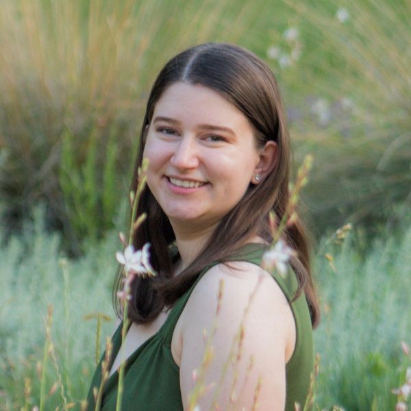 Holly Palandoken headshot