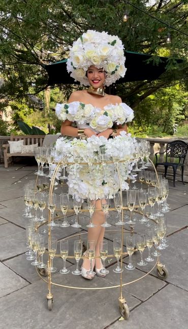 Champagne Dress Diva - Floral Femme
