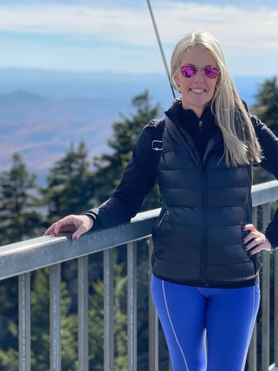 Jennifer Keller Bourbonnais hiking at Grandfather Mountain, NC Lifestyle Nutrition and Wellness