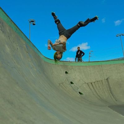 Roller-Skate Coach Tay Learn To Roller Skate at Cherrybrook Skatepark in The Hills Skateboarding