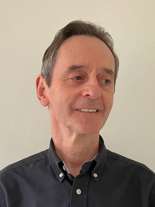 Paul Hirons Author