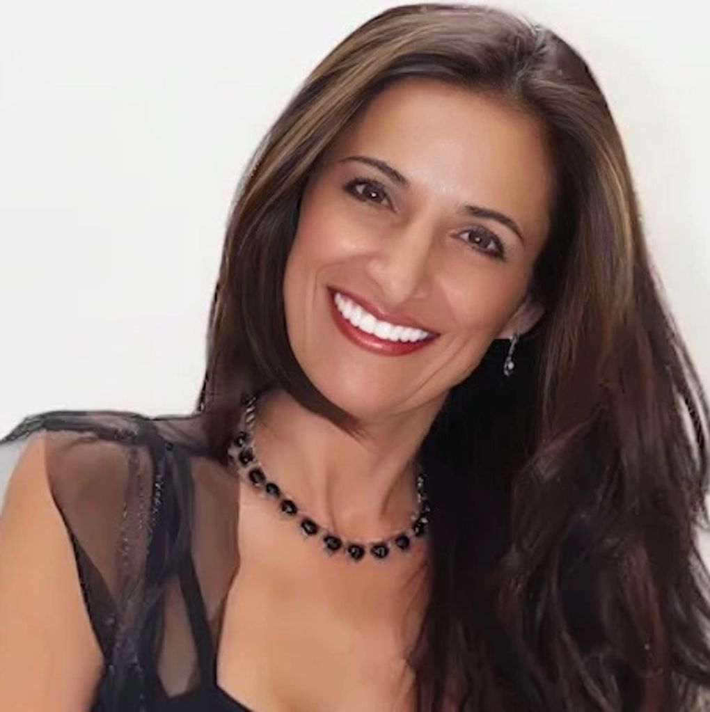 MS. KAT OWNER-CEO
Chula Vista CA & Rosarito Baja Ca Mex
@theweavebuddy ~Inst