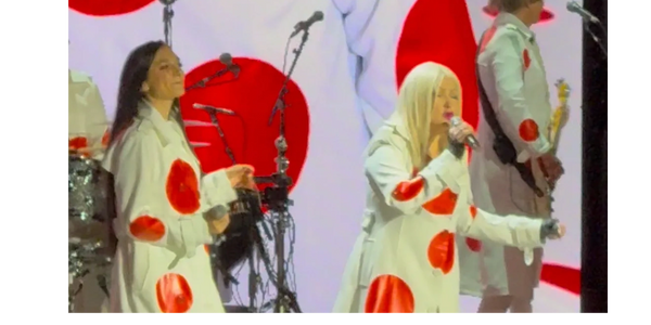 Hair and Makeup for Daya in concert with Cyndi Lauper