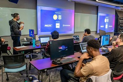 Hussin teaching an instructor-led Unreal Engine session